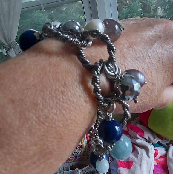 NWT One of a kind Silver and Charms bracelet. 9" - Picture 5 of 6